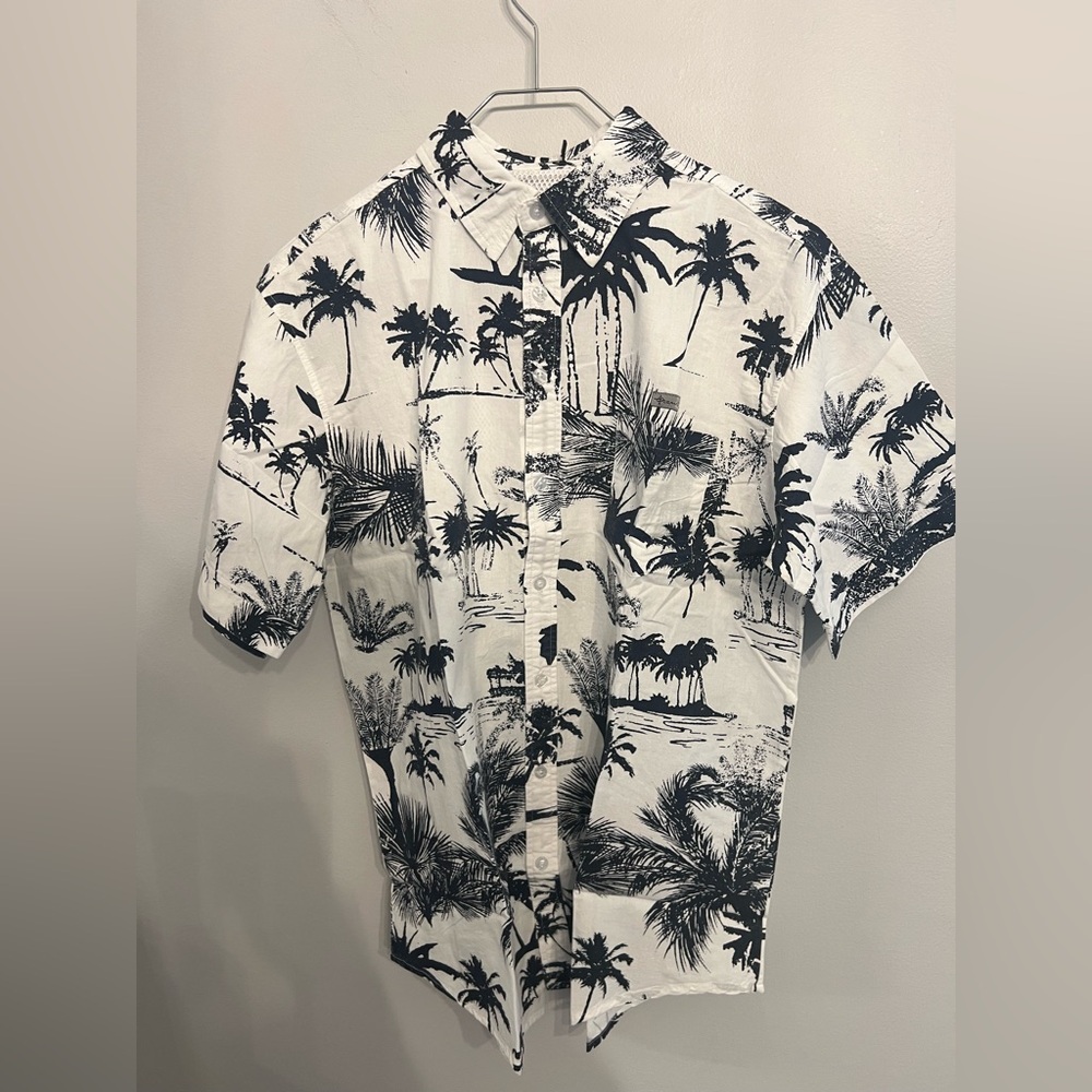 Ocean42 Hawaiian Vented Shirt‎ Men’s Medium NWT